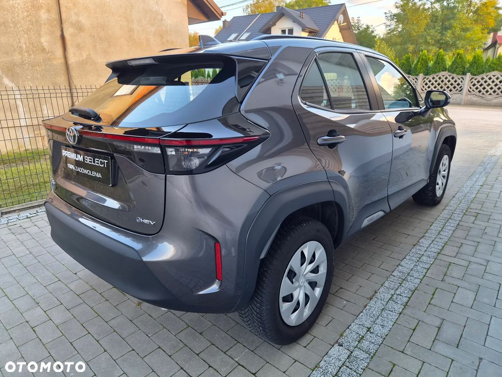 Toyota Yaris - 10