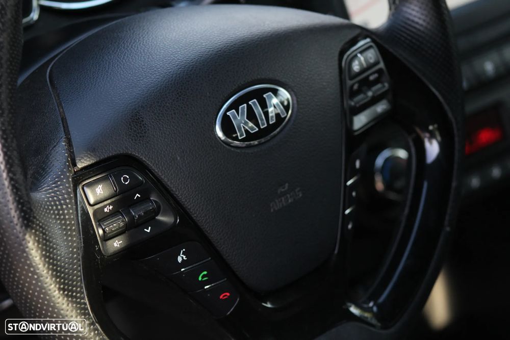 Kia Ceed 1.6 CRDi GT Line - 29
