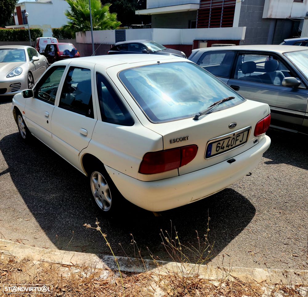 Ford Escort 1.4 Ghia - 3