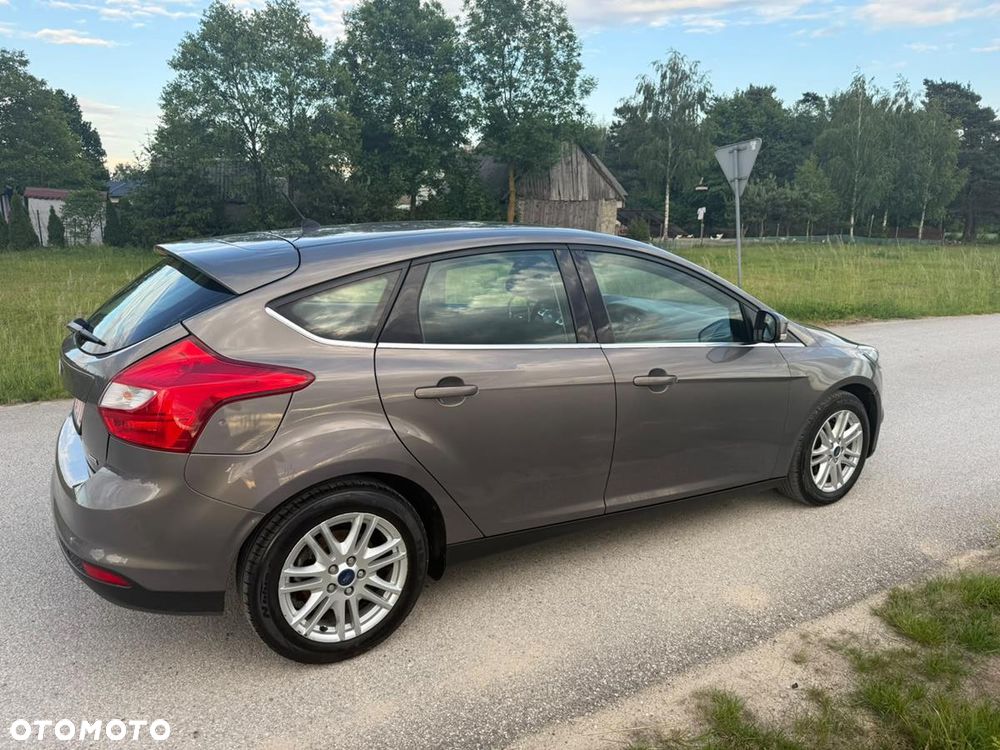 Ford Focus - 10