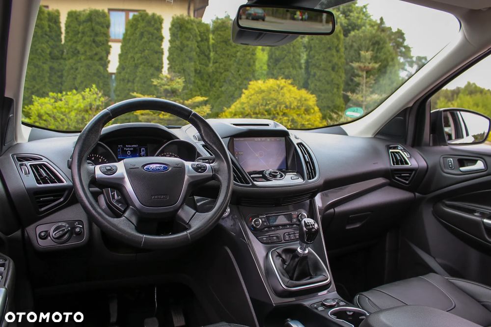 Ford Kuga 1.5 EcoBoost 2x4 Titanium - 34