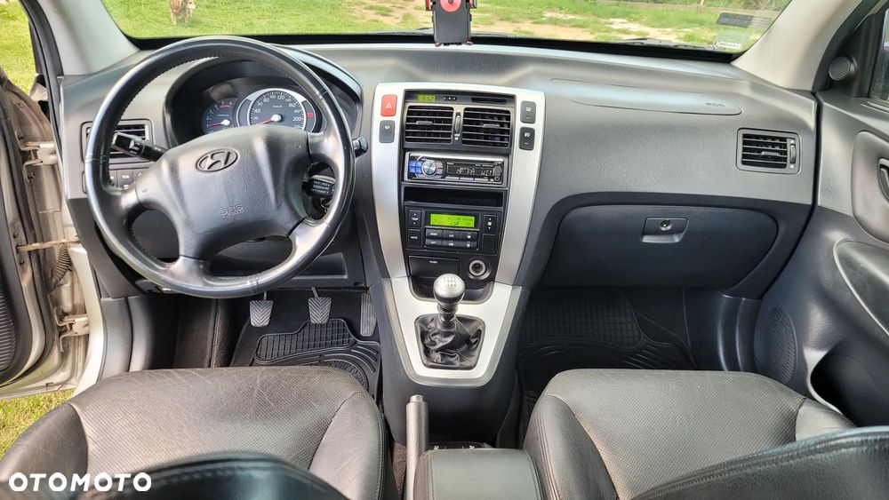 Hyundai Tucson 2.0 CRDi VGT 4WD GLS - 11