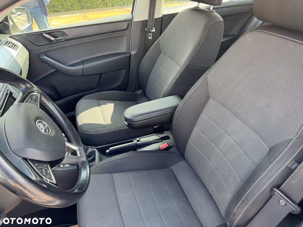 Skoda RAPID 1.2 TSI Elegance - 10