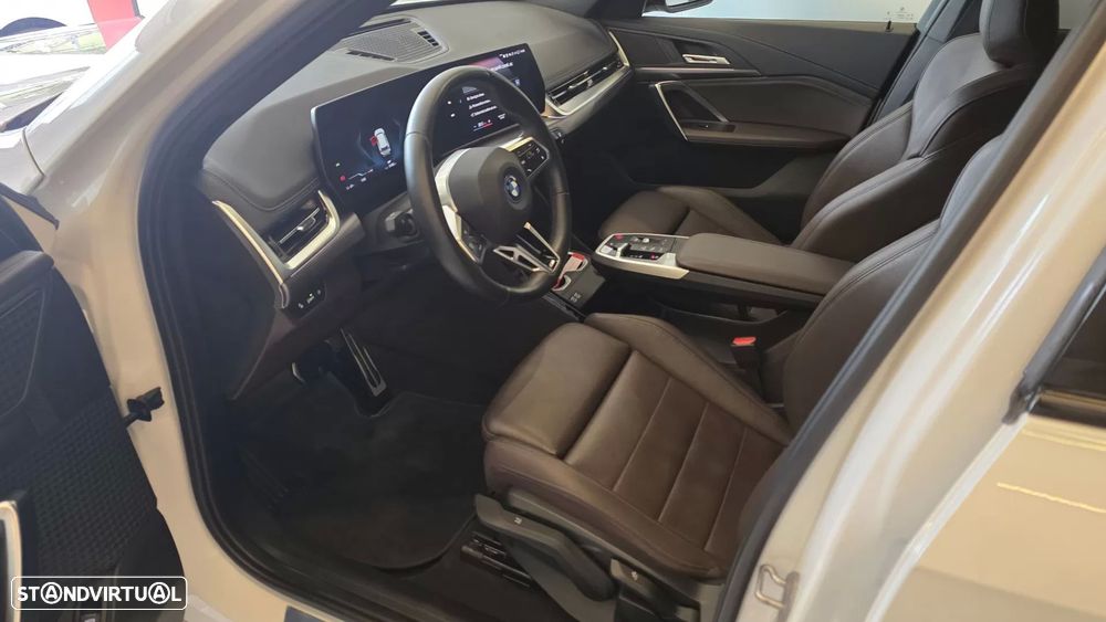 BMW iX1 xDrive30 Pack Desportivo M - 6