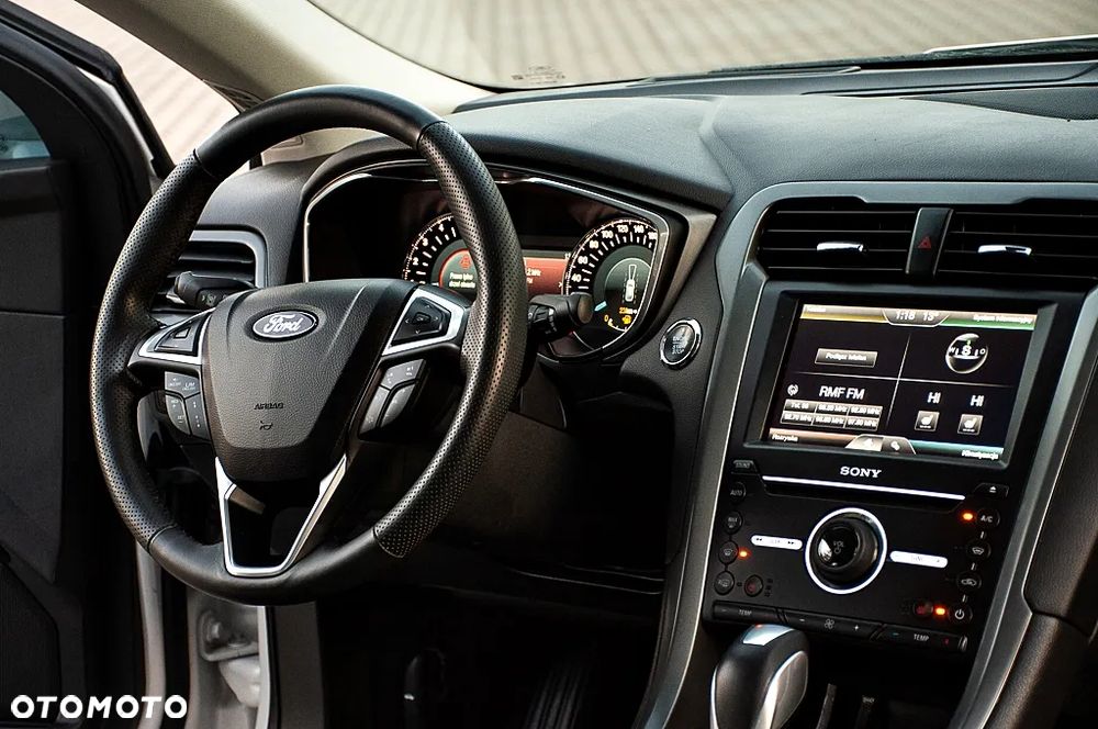 Ford Mondeo 2.0 TDCi ST-Line PowerShift - 25