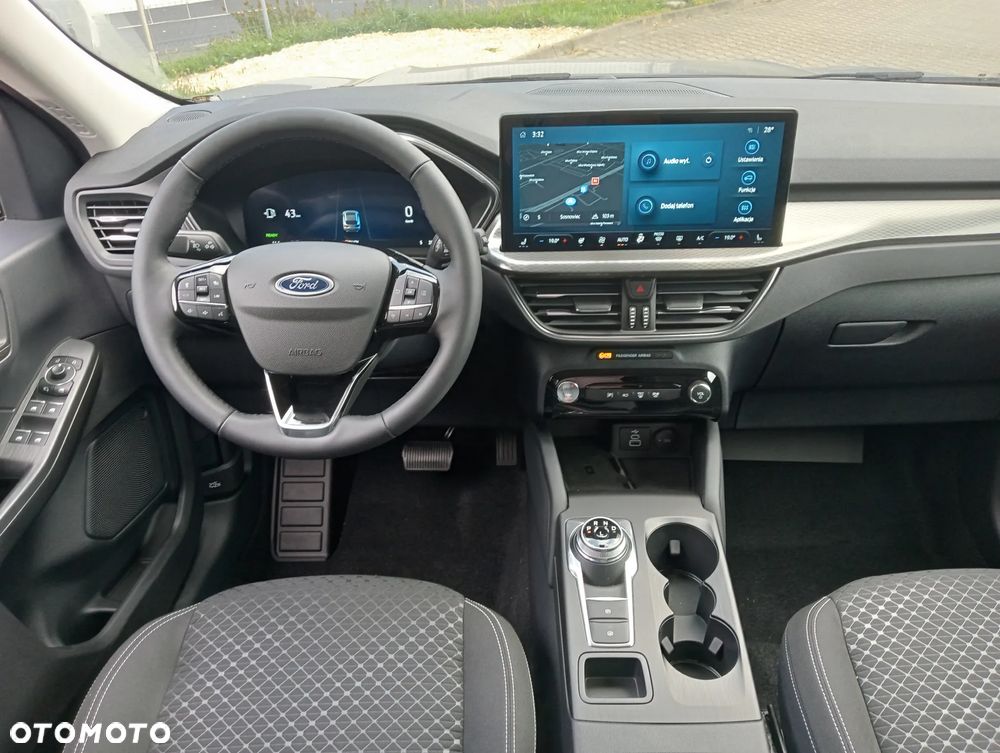 Ford Kuga - 10