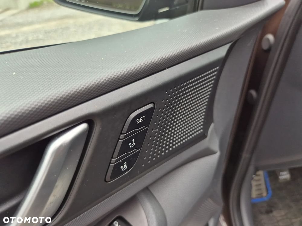 Hyundai IONIQ 1.6 GDI Premium - 11