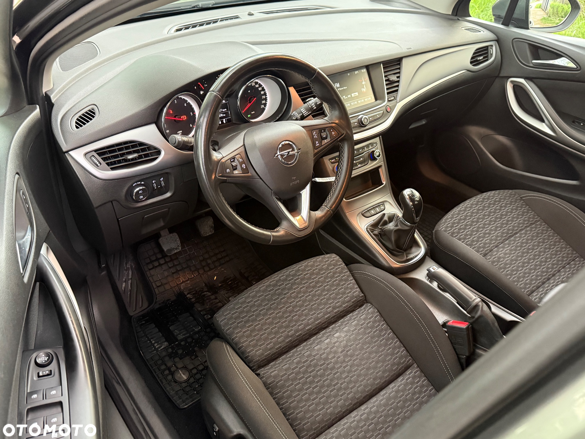 Opel Astra V 1.6 CDTI Enjoy - 27