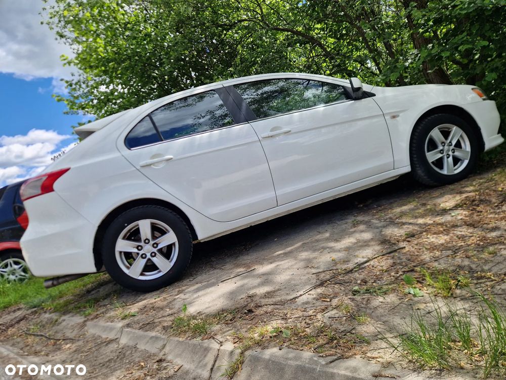 Mitsubishi Lancer 2.0 DID Instyle - 37