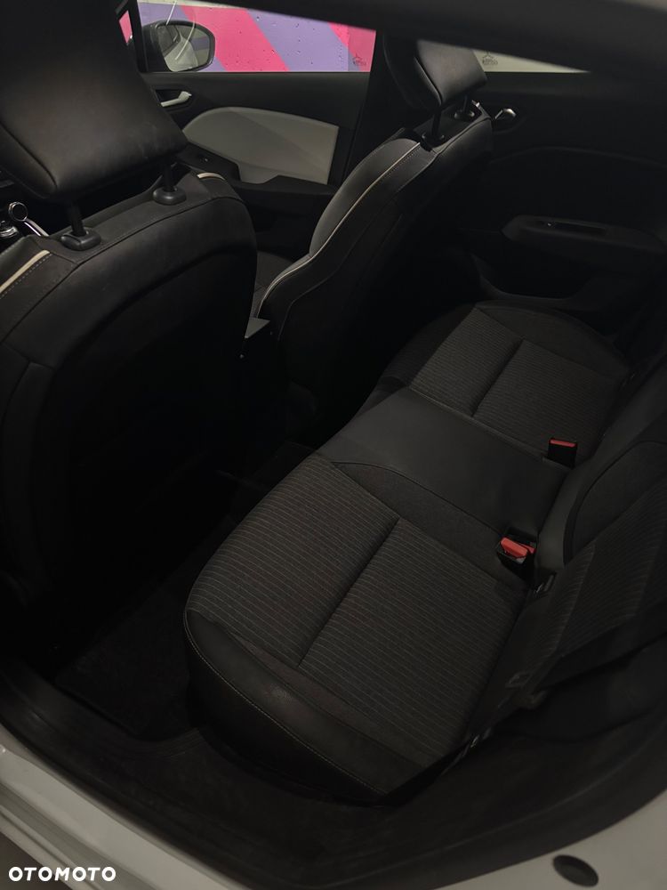 Renault Clio 1.0 TCe Techno - 15