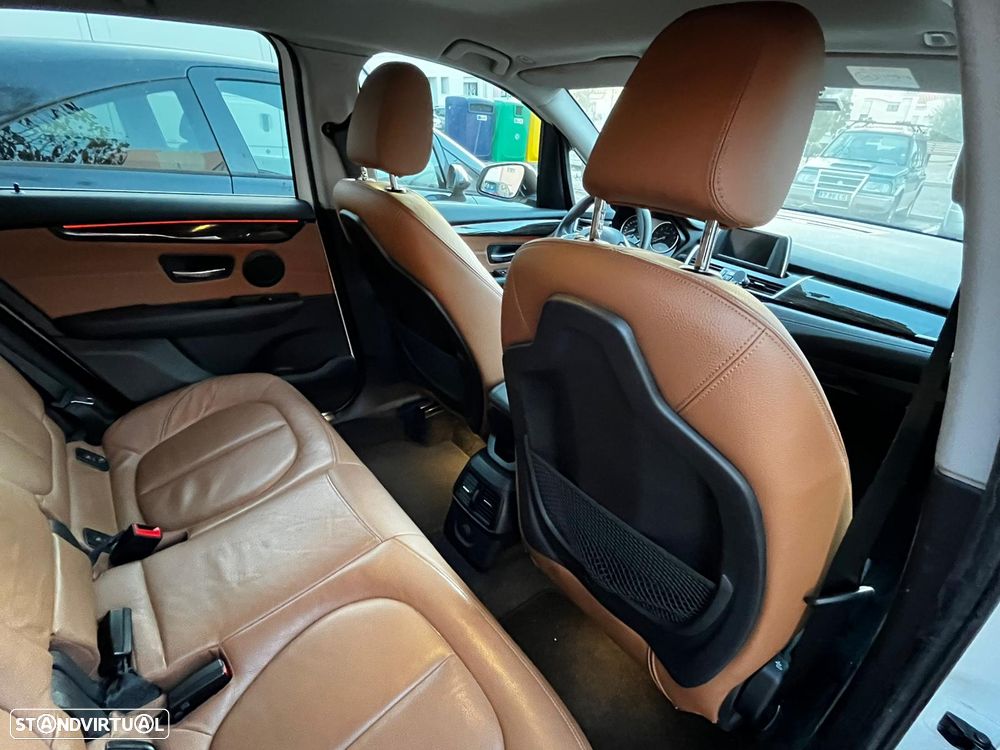 BMW 225xe Active Tourer Line Luxury - 4