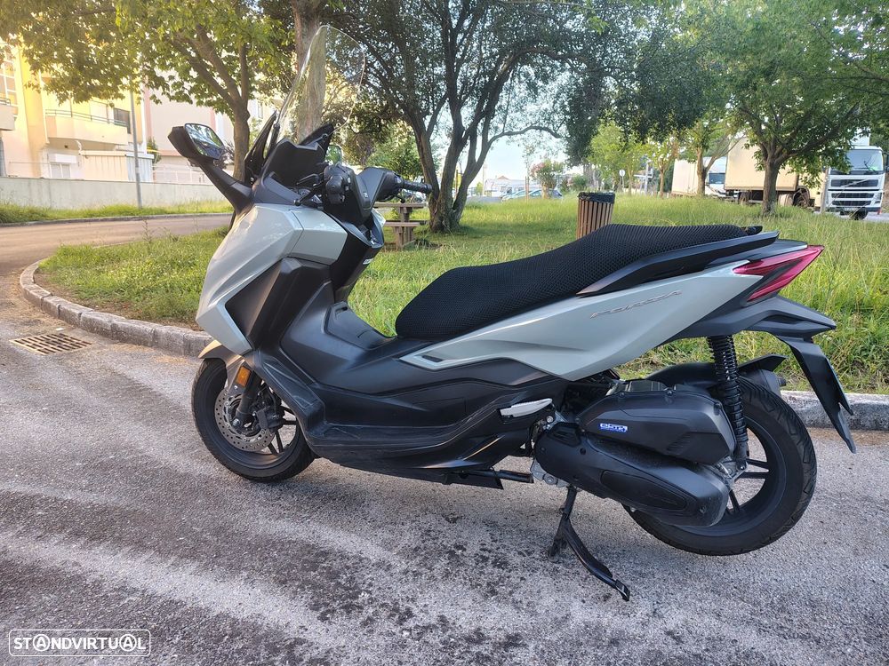Honda Forza - 4