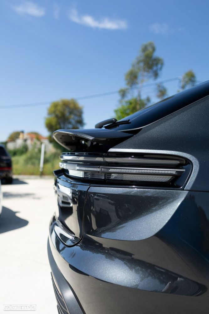 Porsche Macan Electric 4 - 30