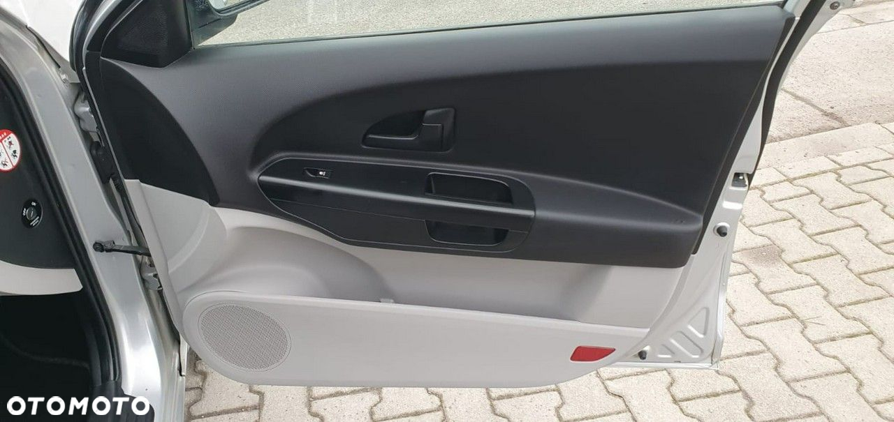 Kia Ceed - 22