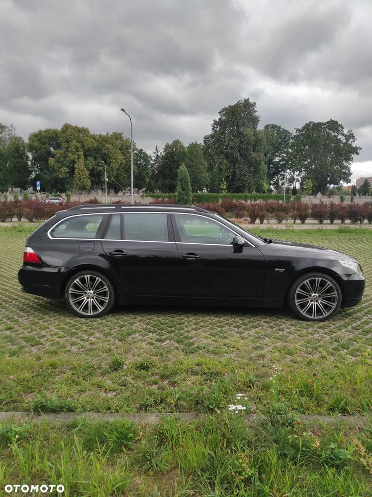 BMW Seria 5 525xi - 9