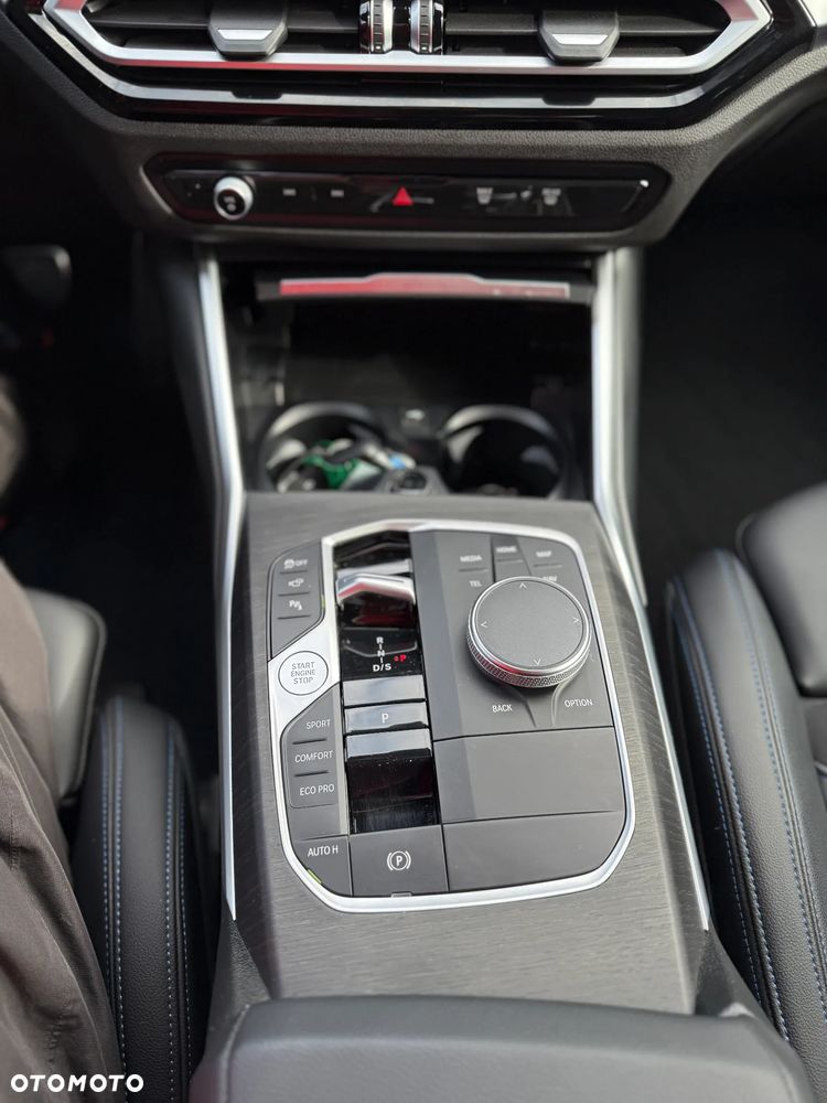 BMW Seria 3 320d xDrive M Sport sport - 26