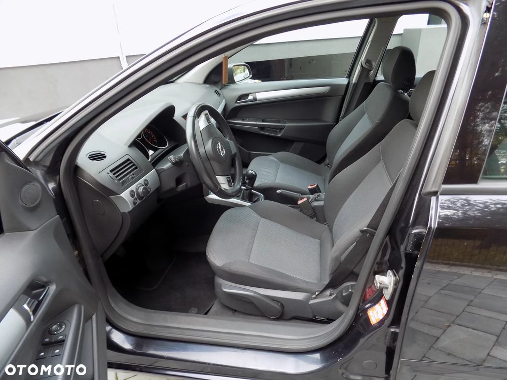 Opel Astra - 14