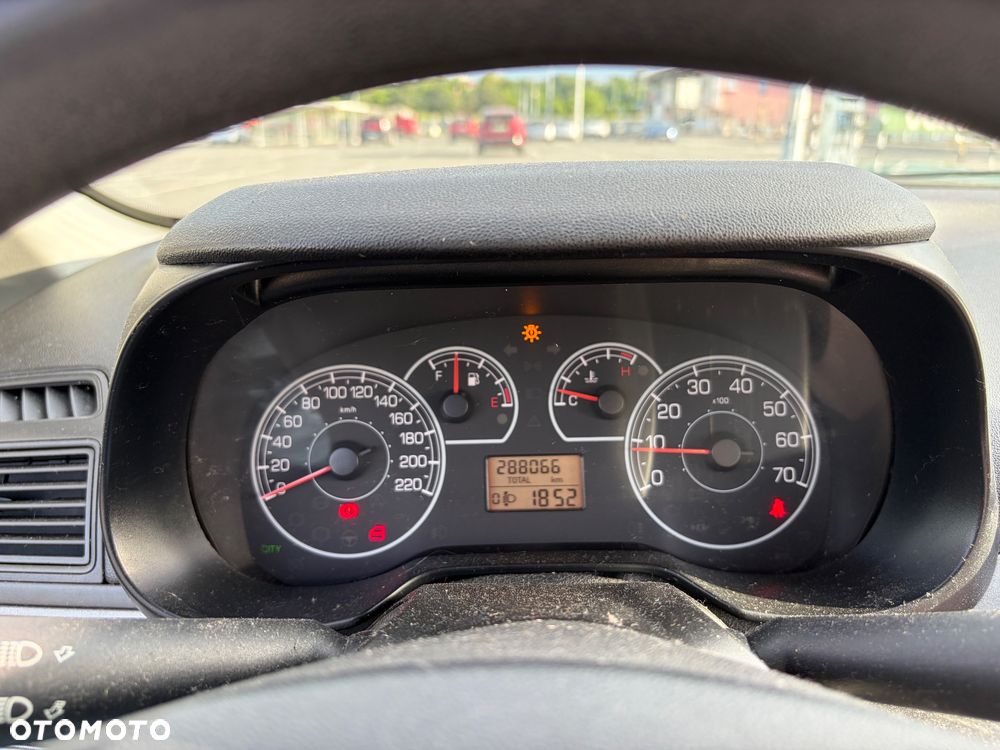 Fiat Punto - 11