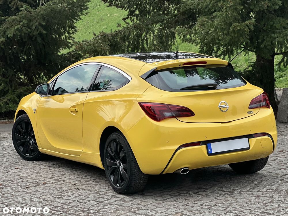 Opel Astra 1.6 T SIDI Sport - 4