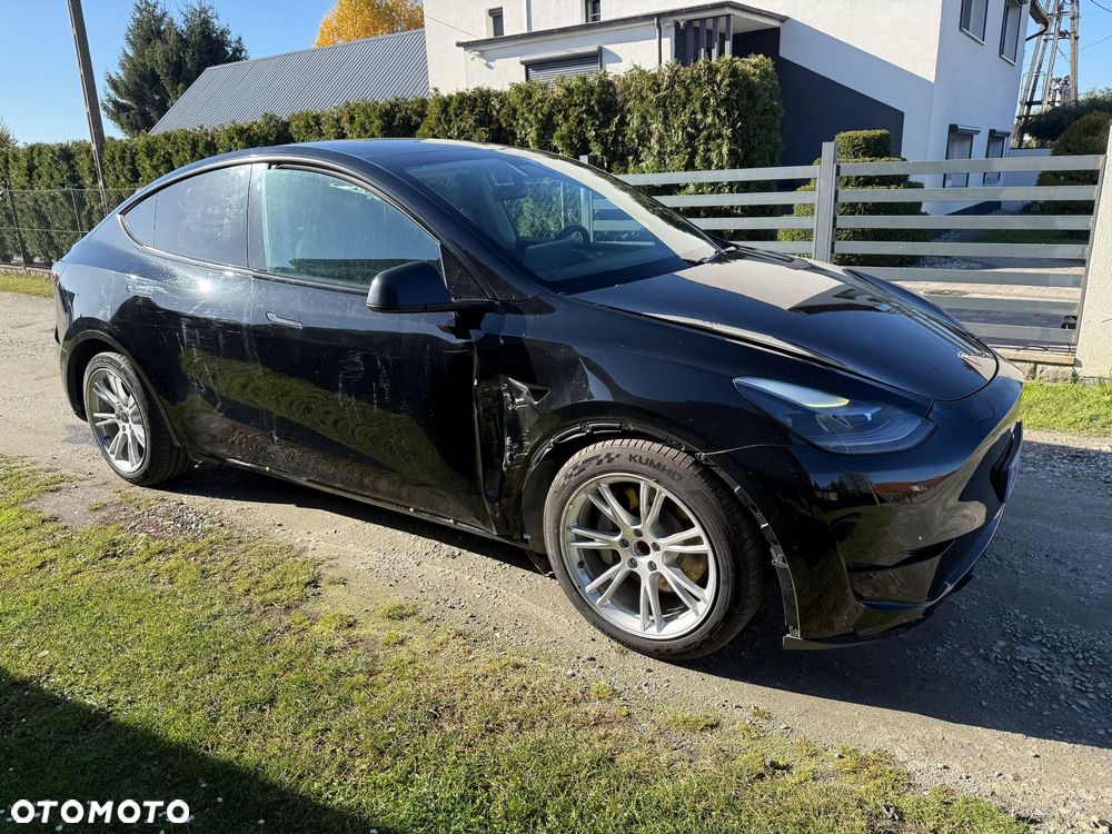 Tesla Model Y RWD - 8