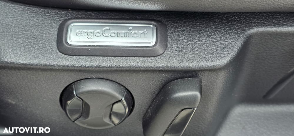 Volkswagen Passat - 16