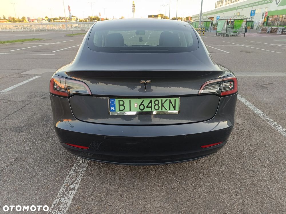 Tesla Model 3 - 20