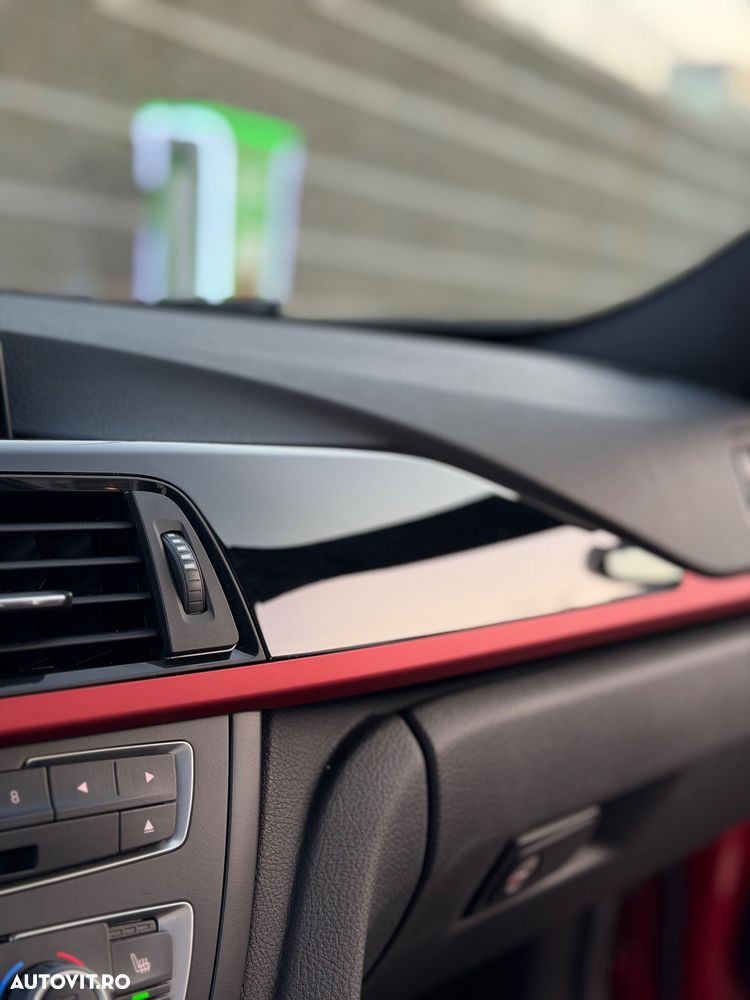 BMW Seria 3 320d Aut. Sport Line - 23