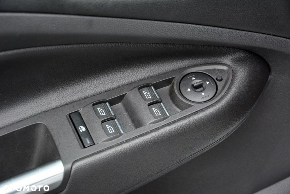 Ford Kuga 1.5 EcoBoost 2x4 ST-Line - 35