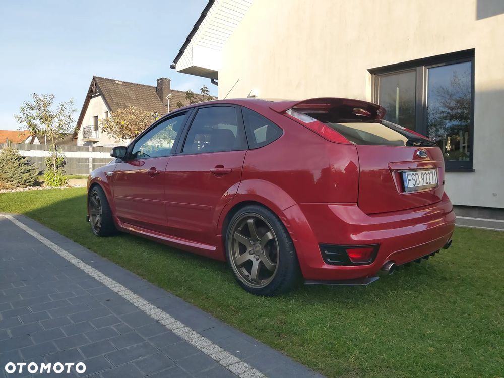 Ford Focus 2.5 ST - 8
