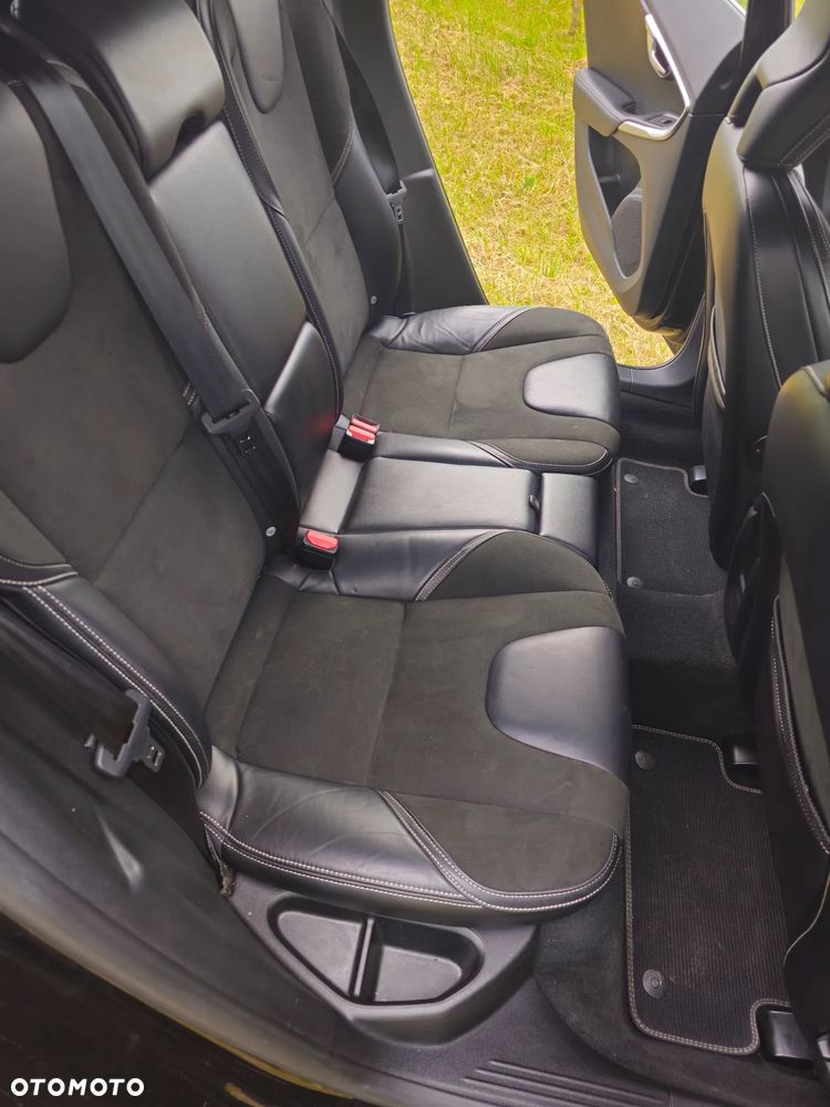 Volvo V40 D2 Drive-E SCR Momentum - 19