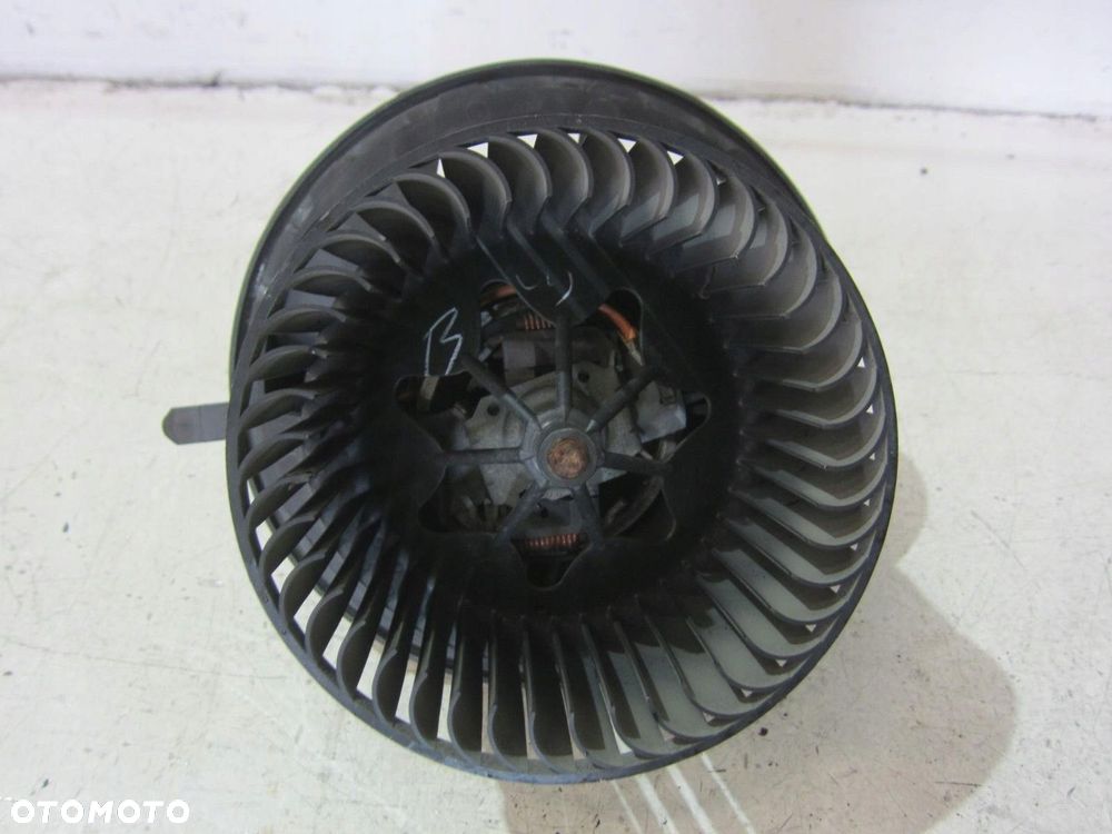 BMW X3 F25 E90 E87 E82 OBUDOWA WENTYLATOR DMUCHAWA 9227670 EURO 64119227670 - 2