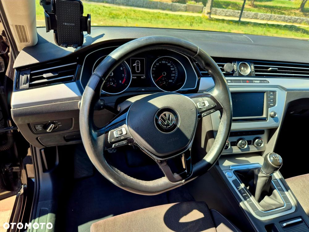 Volkswagen Passat 1.8 TSI BMT Comfortline - 8