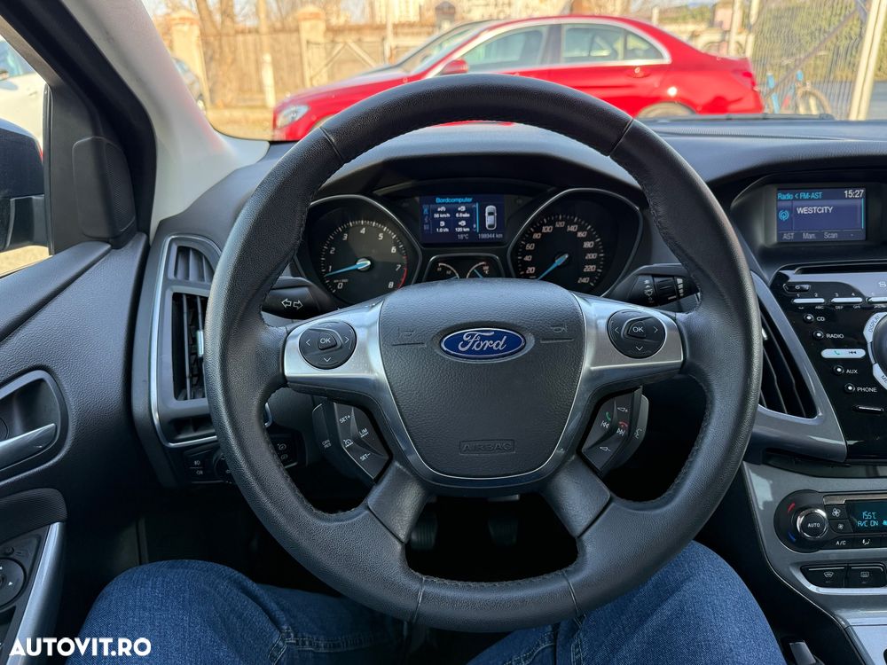 Ford Focus 1.6 EcoBoost Start-Stopp-System Titanium - 10