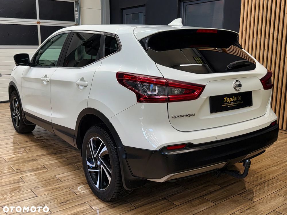 Nissan Qashqai 1.3 DIG-T N-Connecta EU6d - 10