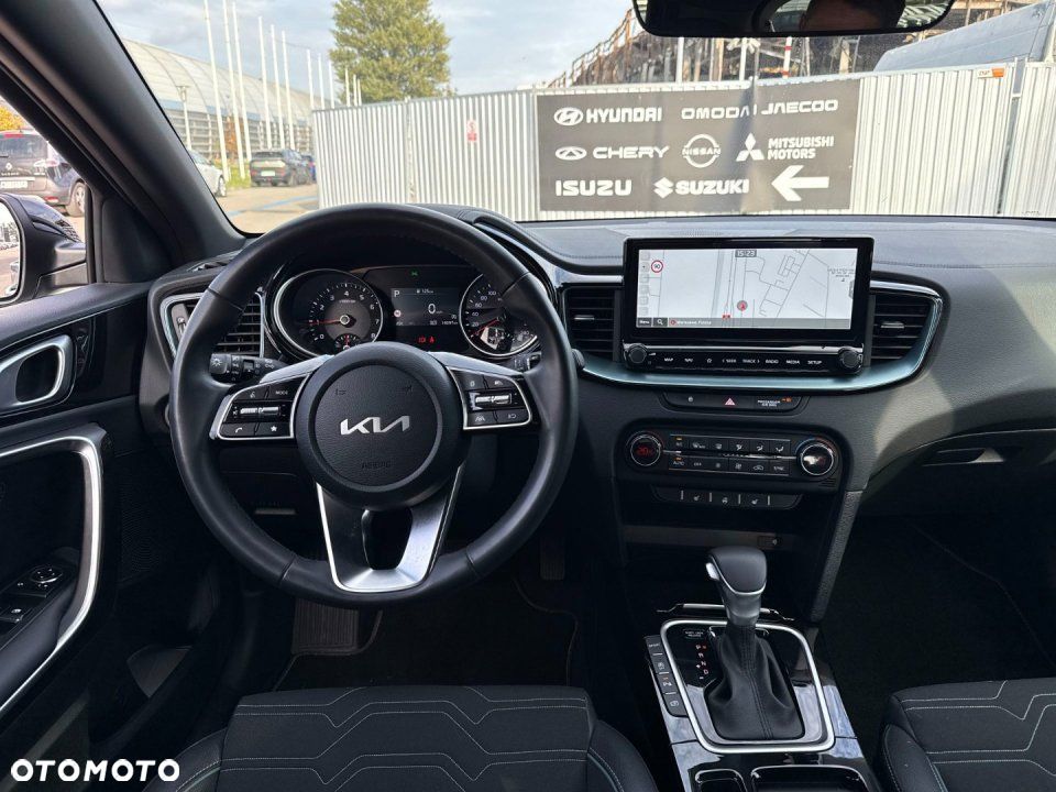 Kia XCeed - 13