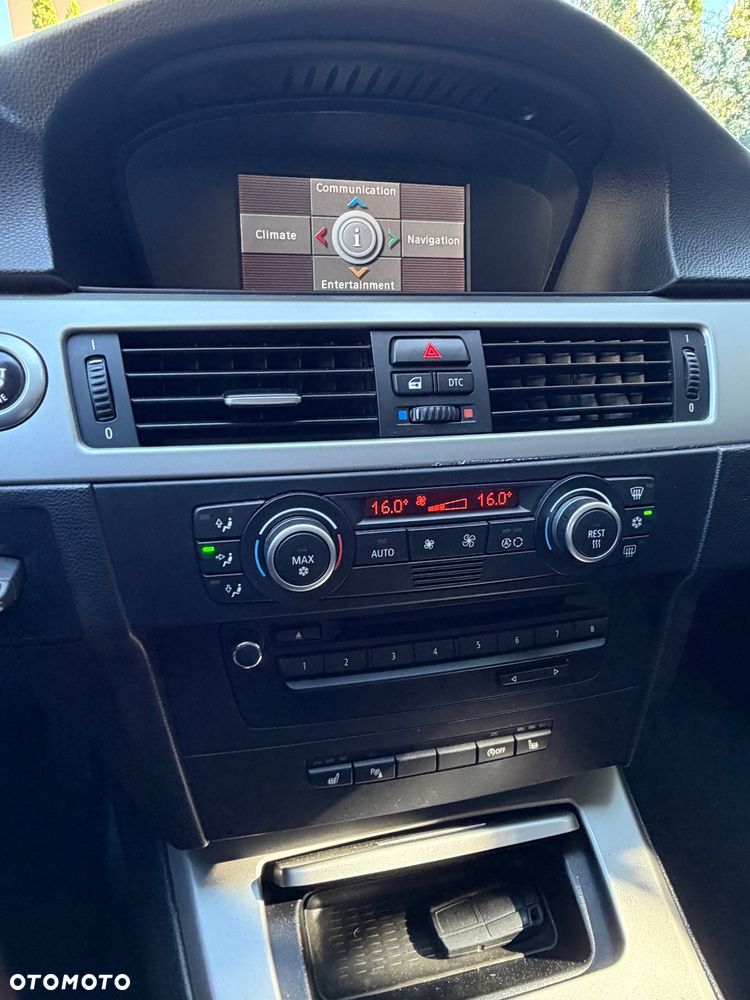 BMW Seria 3 318d DPF Edition Exclusive - 20