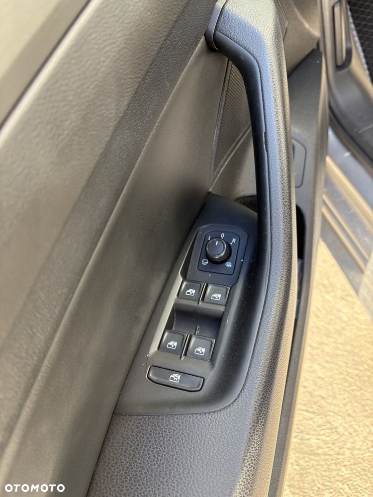 Volkswagen Arteon 2.0 TDI Essence - 23