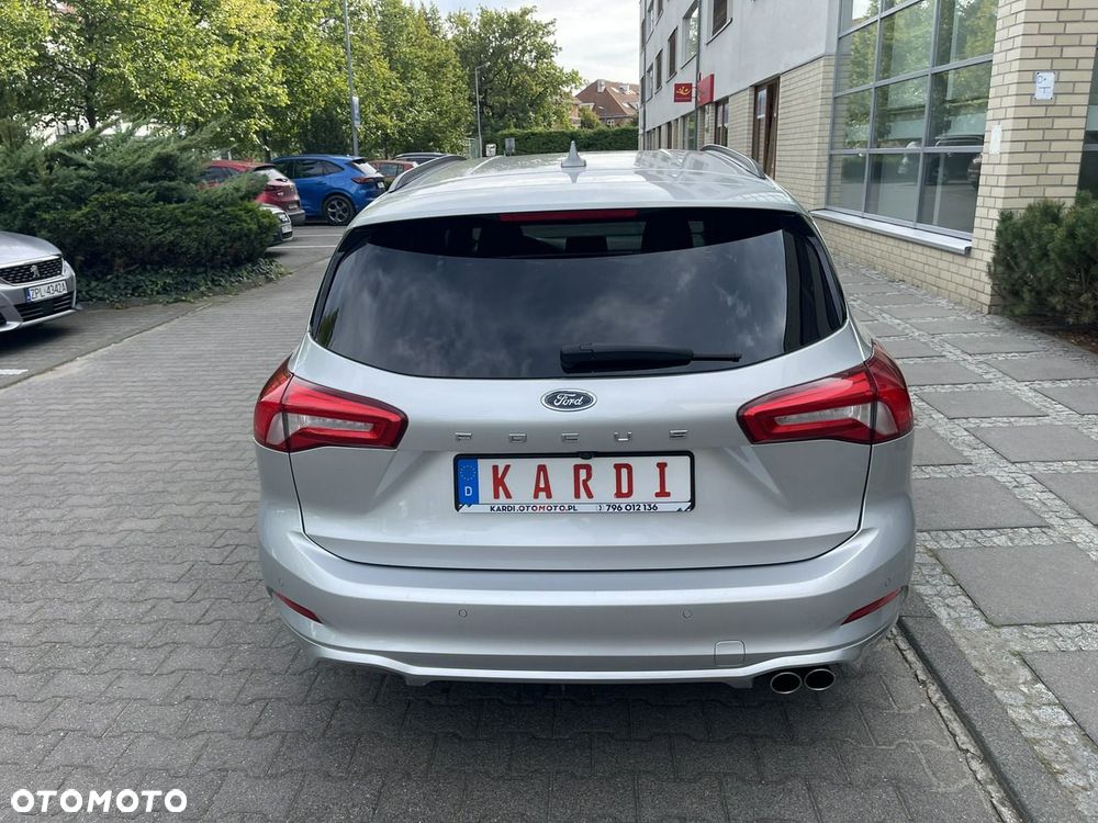 Ford Focus - 8