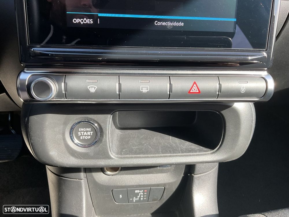 Citroën C3 1.2 PureTech Shine EAT6 - 27