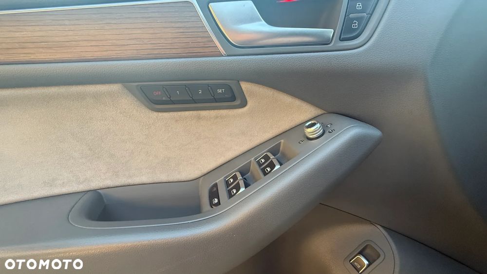 Audi Q5 2.0 TDI Quattro Design S tronic - 36