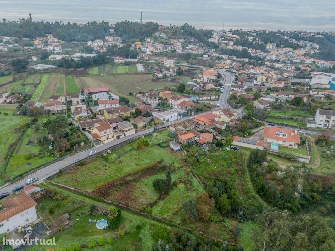 Terreno com capacidade construtiva de moradias uni/bifamiliares, em Sã - Grande imagem: 3/10