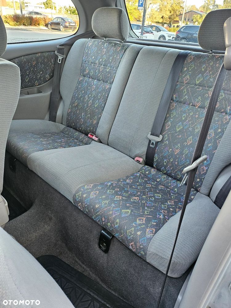Toyota Corolla - 27