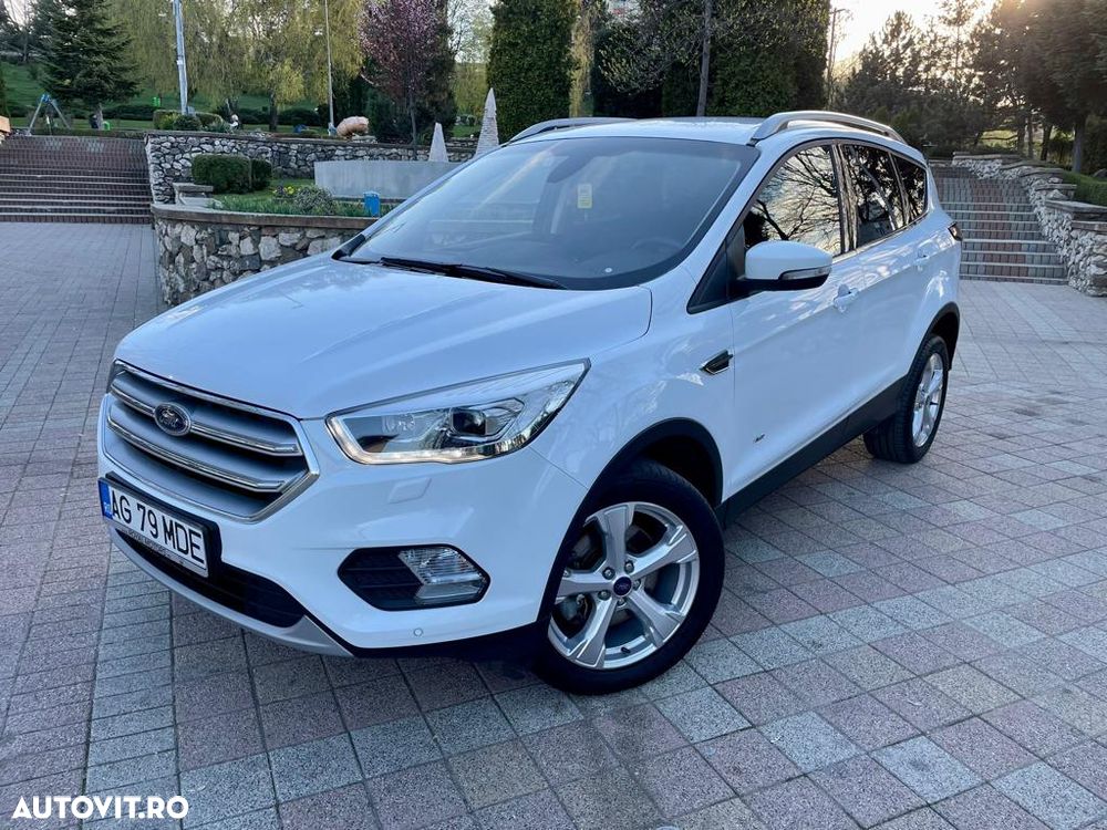 Ford Kuga - 2