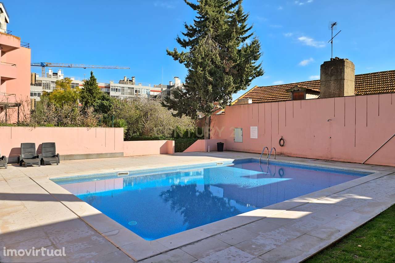 Apartamento T2 à venda — condomínio fechado com piscina, jardim, parqu - Grande imagem: 2/30