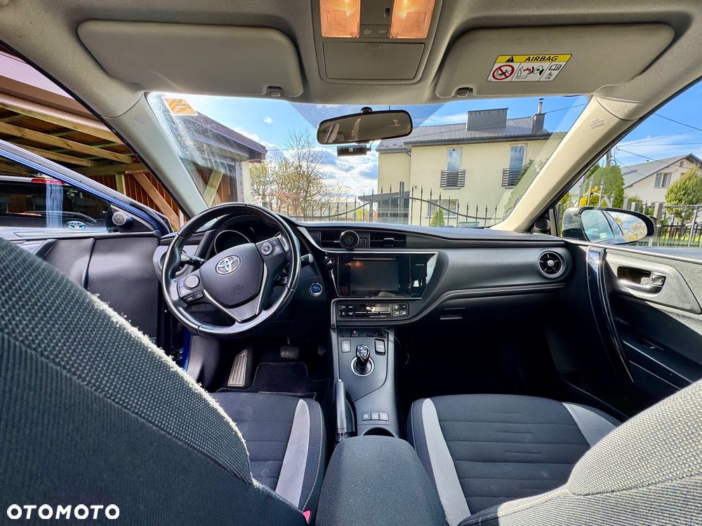 Toyota Auris Hybrid 135 Comfort - 13