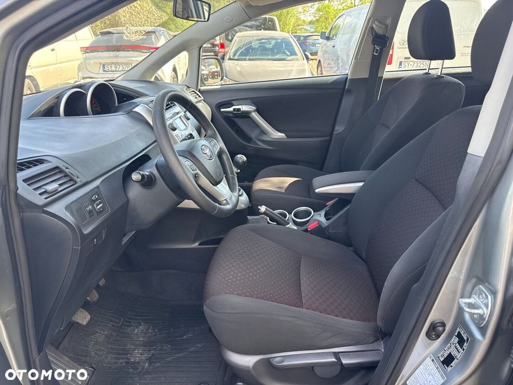 Toyota Verso 2.0 D-4D Premium 7os - 14