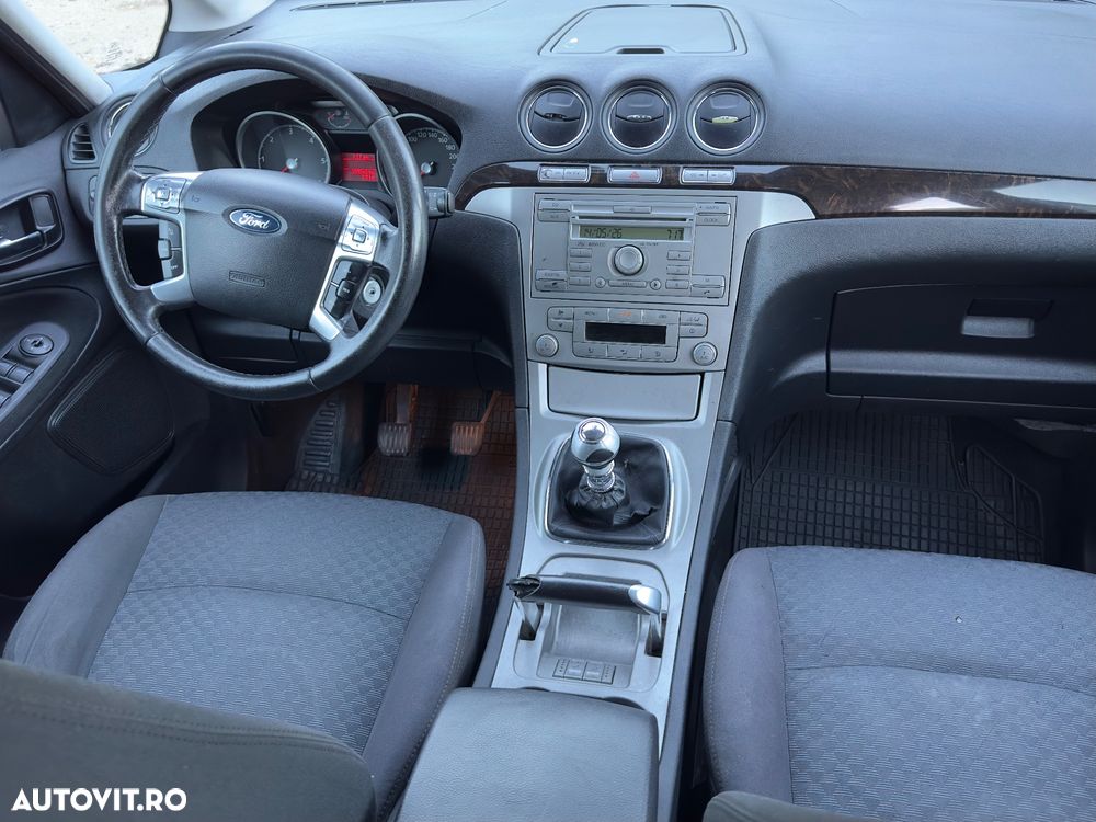 Ford Galaxy 2.0 TDCi DPF Ghia - 7