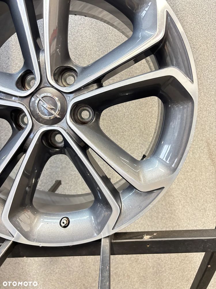4 Felgi Alu. Opel Corsa D,E, Adam, Meriva B, Vectra C, 17" +TPMS - 32