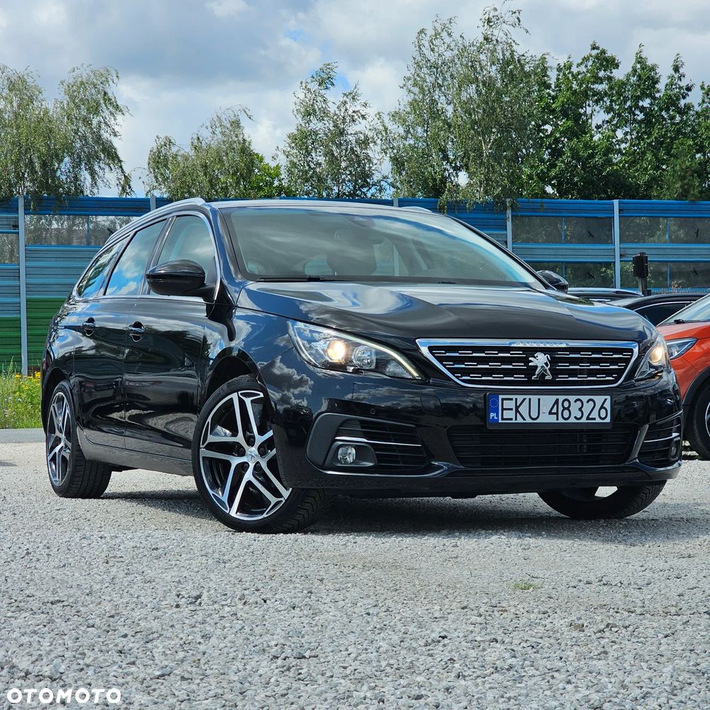 Peugeot 308 - 1