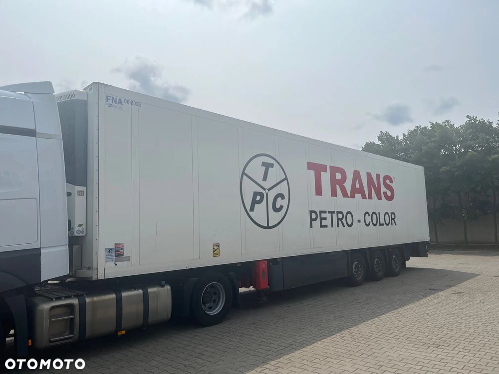 Schmitz Cargobull SKO 24 - 1